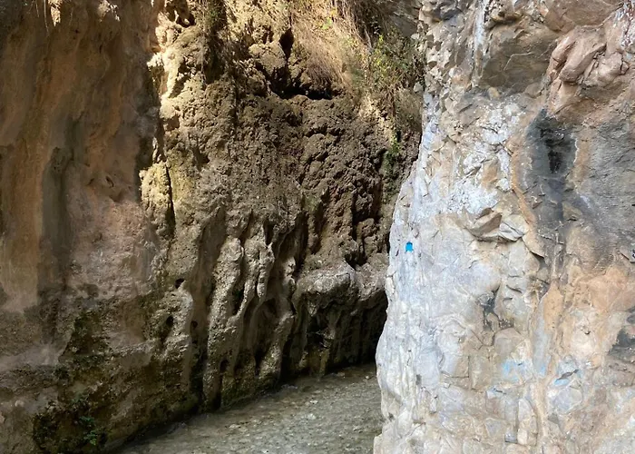 Casa Cecilia * Нерха